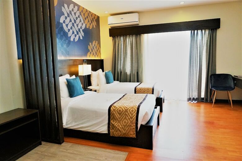 Whitewoods Convention & Leisure Hotel