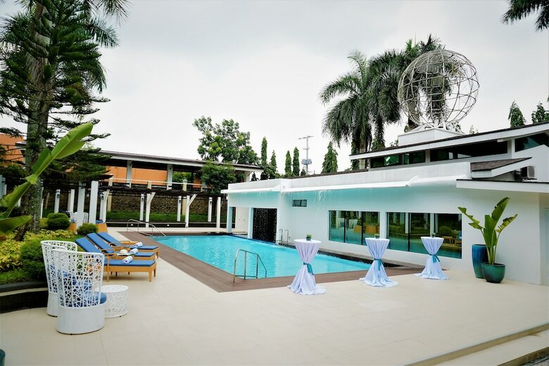 Whitewoods Convention & Leisure Hotel