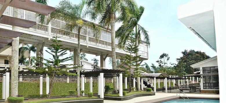 Whitewoods Convention & Leisure Hotel