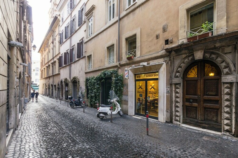Cartari Apartment