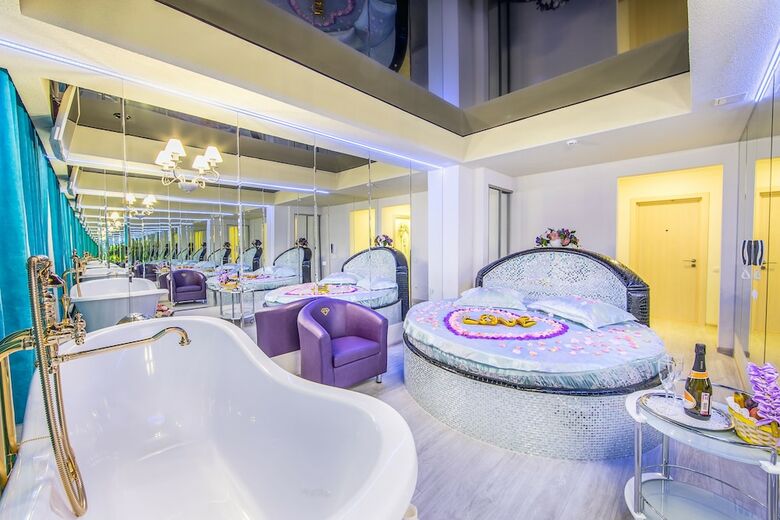 Alex Hotel Na Petrogradskoy