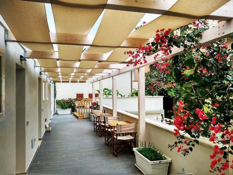 Hotel Mina Accomodation