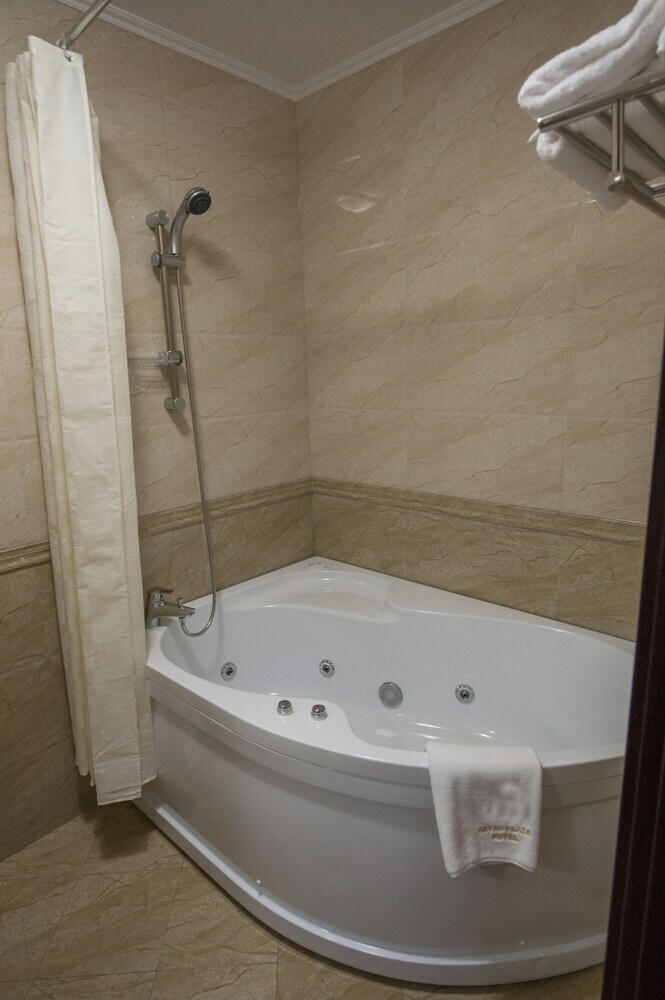 Sevan Plaza Hotel