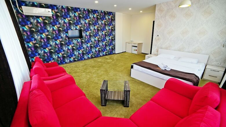 Mardi Plaza Hotel