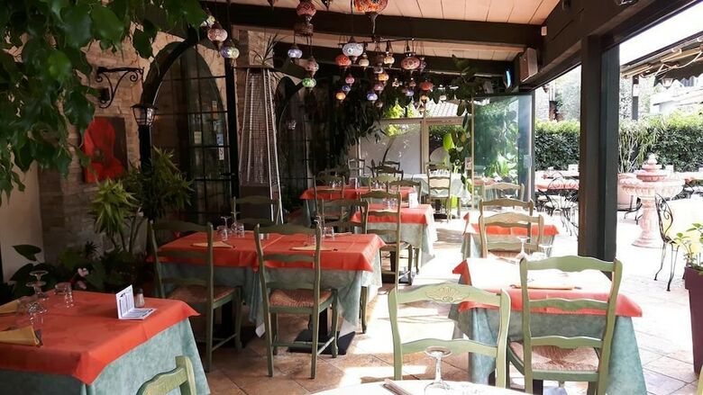 Hotel Auberge Les Ar�mes