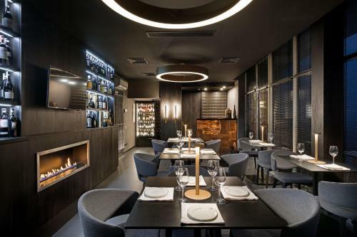 Bank Hotel
