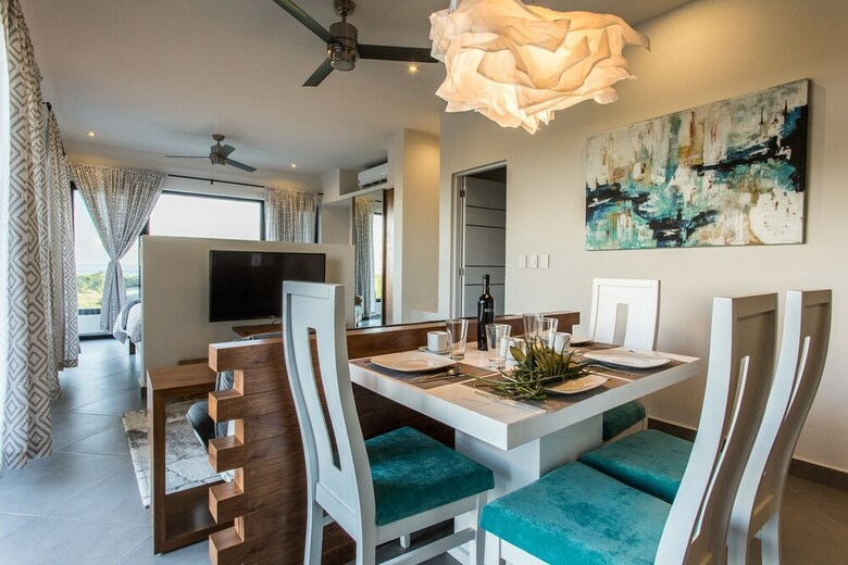 Aparthotel Honey B Suites