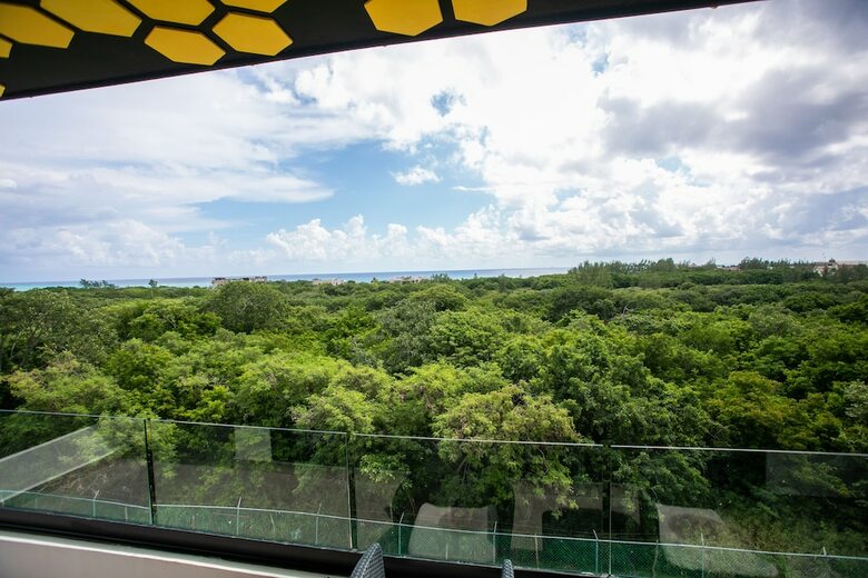 Aparthotel Honey B Suites