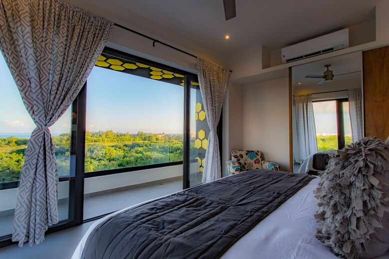 Aparthotel Honey B Suites