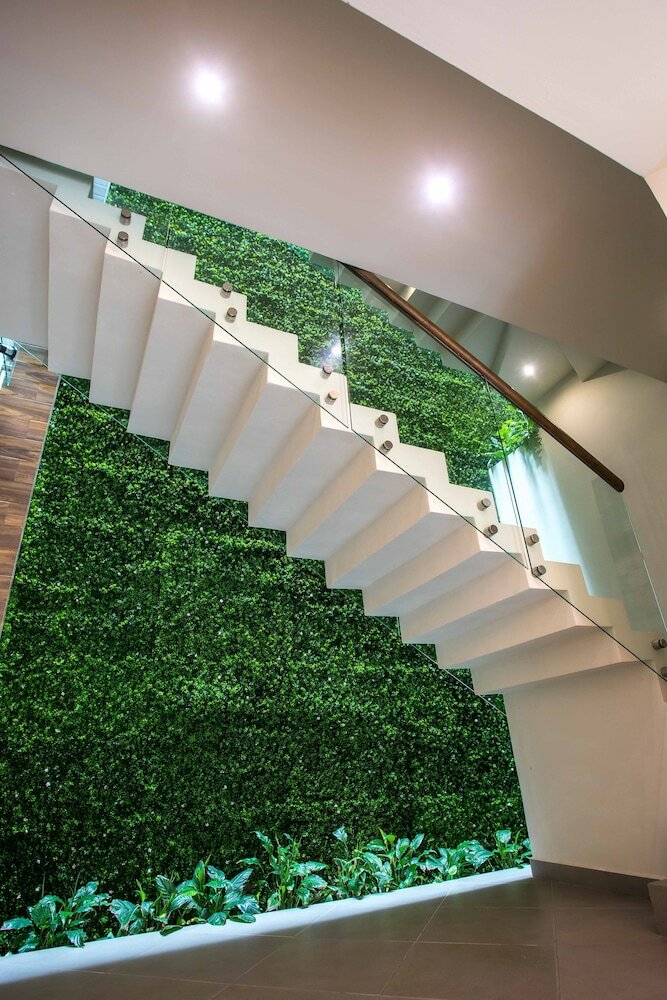Aparthotel Honey B Suites