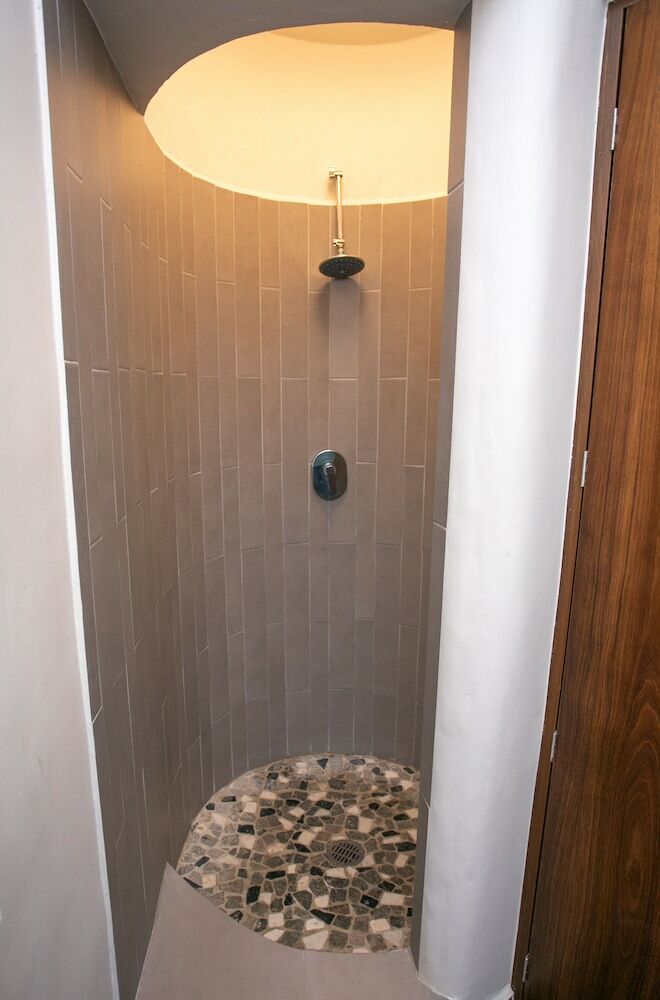 Aparthotel Honey B Suites
