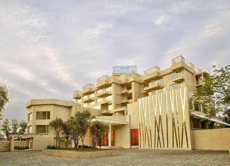 Hotel Sarovar Premiere Jaipur