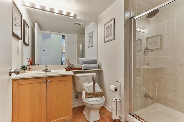 Quickstay - Sunlit Luxury Loft On King West