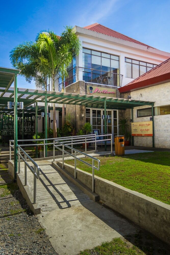 Posada Microtel By Wyndham Batangas
