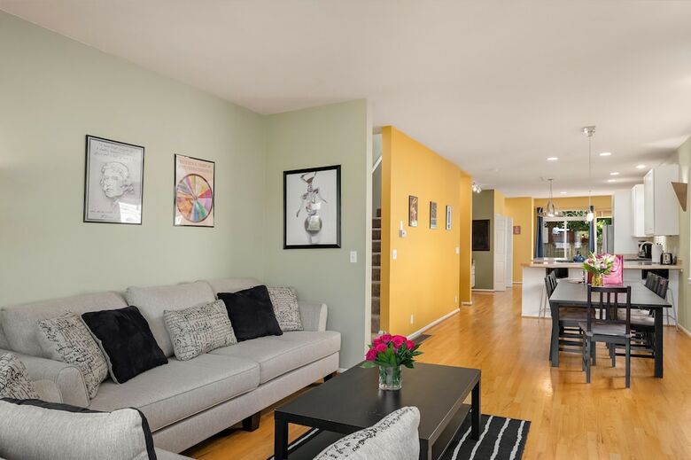 Seattle Vacation Home: The Vineyard
