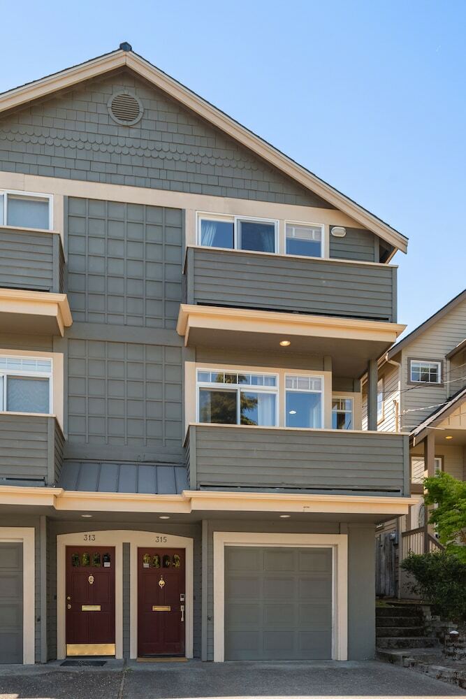Seattle Vacation Home: The Vineyard