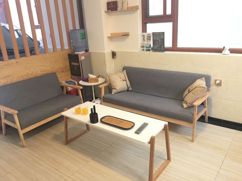 Hostal Traveller Xingsu Creative Hostel