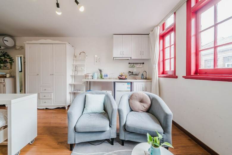 Cozy Apartment Best Location 302
