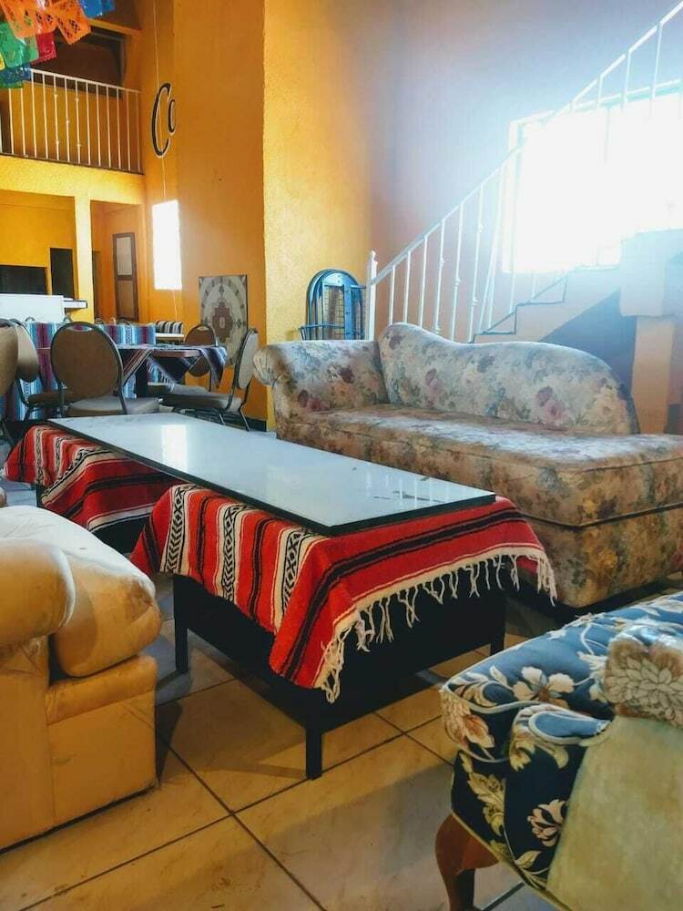 Hostal Hostel California