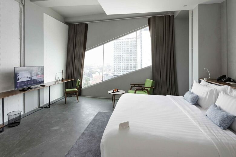 Hotel U Janevalla Bandung