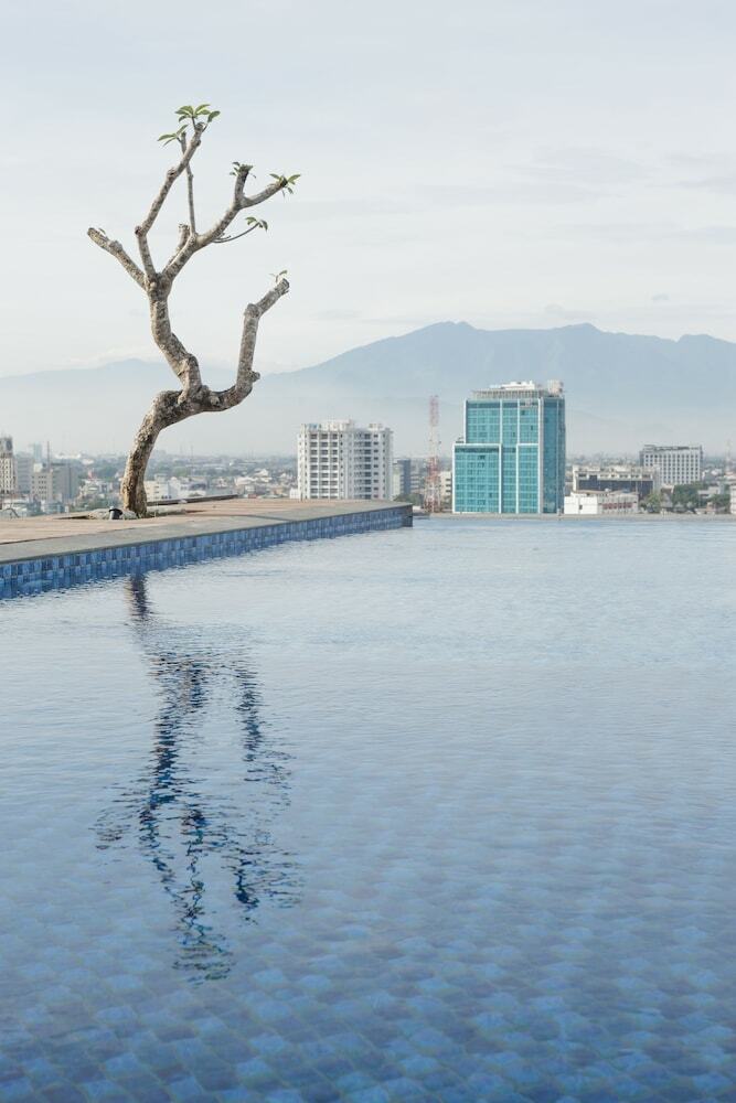 Hotel U Janevalla Bandung