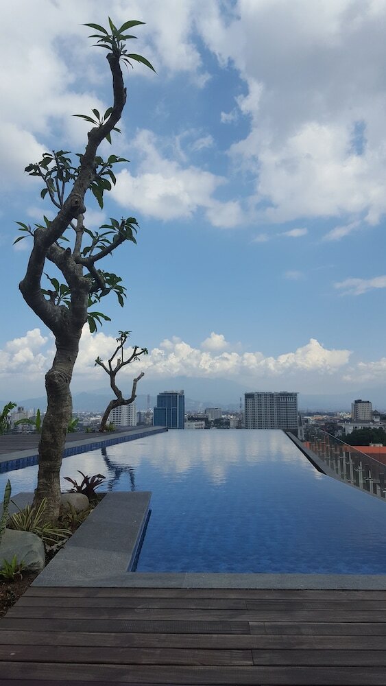 Hotel U Janevalla Bandung