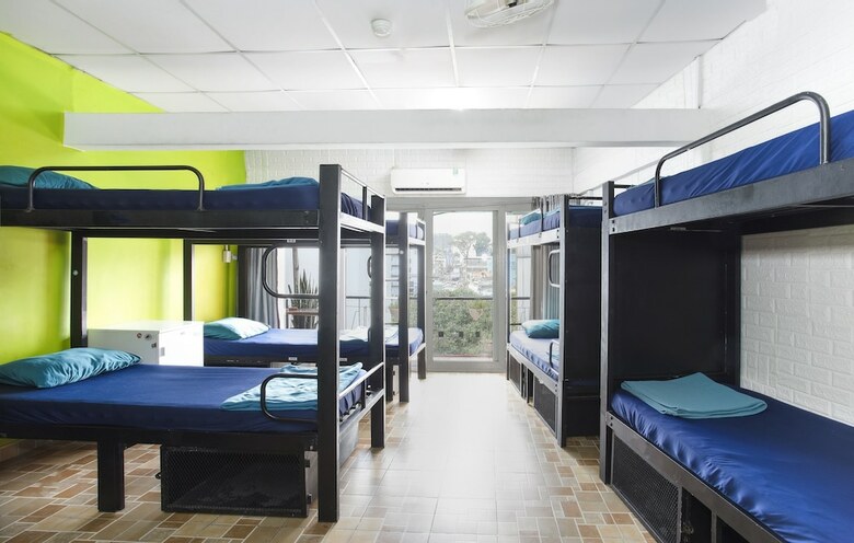 Hostal Hangout Hostel Hcm