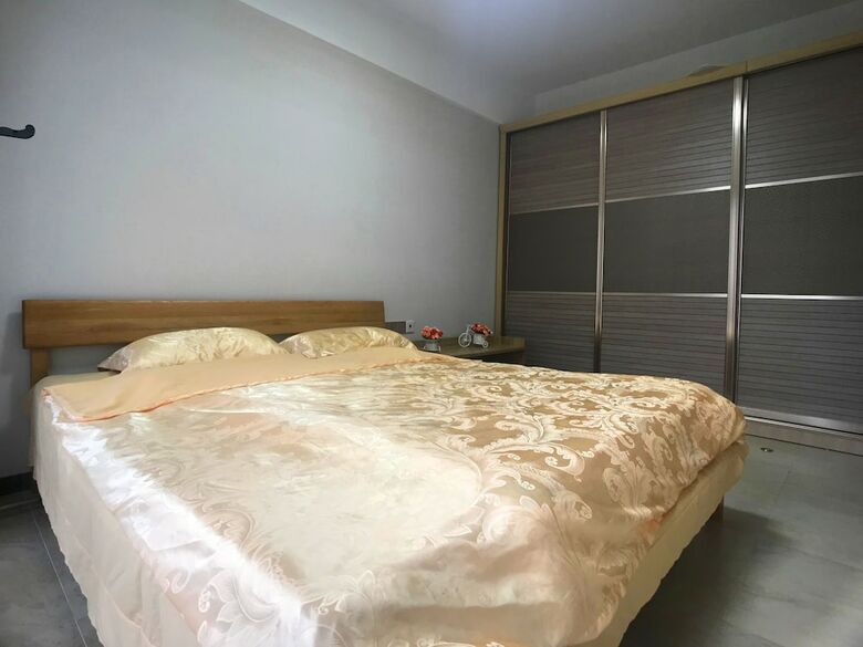 Sanya Linglong Lulushun Hotel