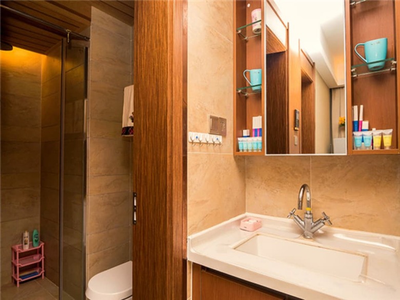 Sanya Linglong Lulushun Hotel