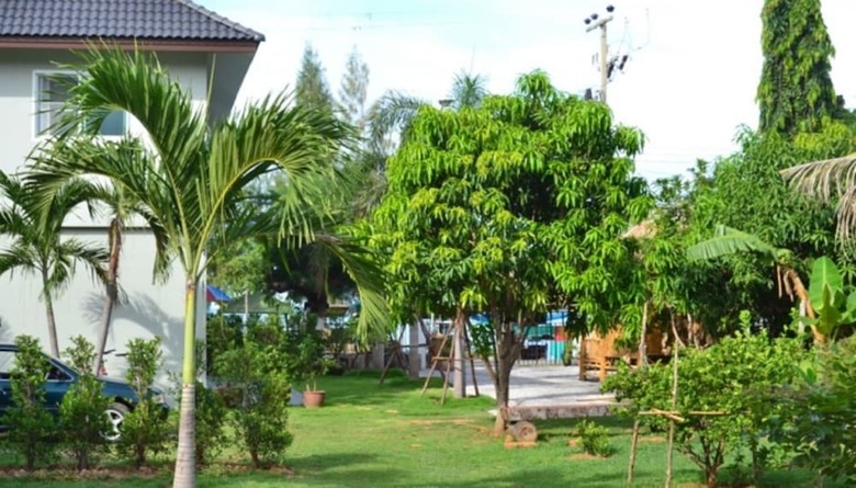 Hotel Baan Aroka Beach Front