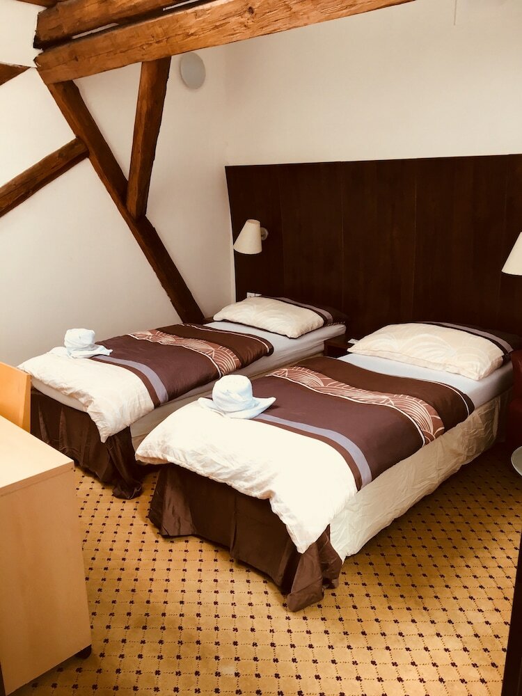 Hotel U Cerneho Orla