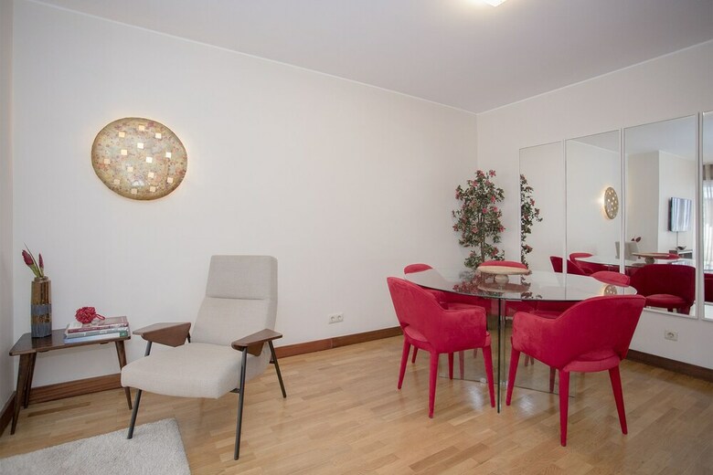 Liiiving In Matosinhos- Seaside Delight Apartment