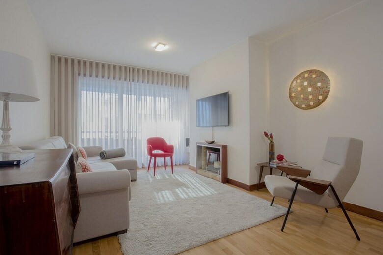 Liiiving In Matosinhos- Seaside Delight Apartment