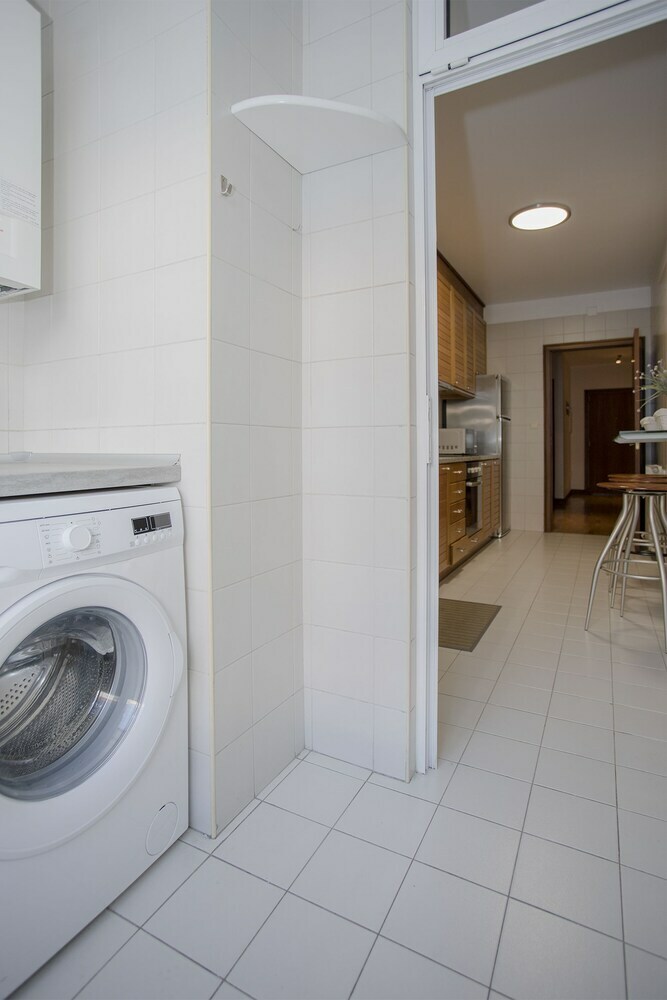 Liiiving In Matosinhos- Seaside Delight Apartment