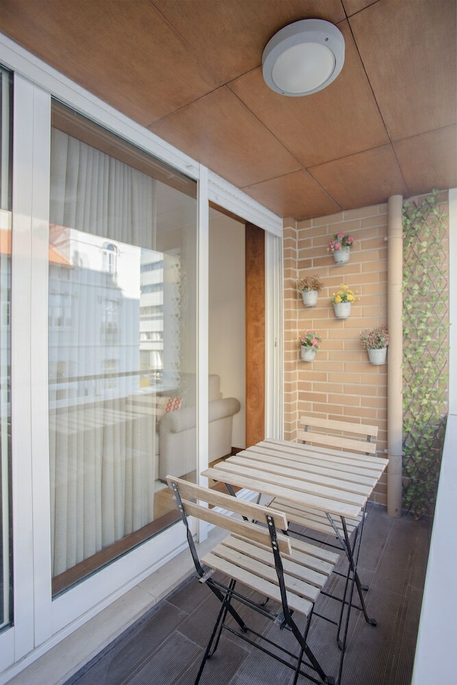 Liiiving In Matosinhos- Seaside Delight Apartment