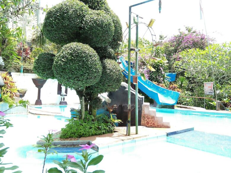 Bed & Breakfast Puri Eling Blimbingsari