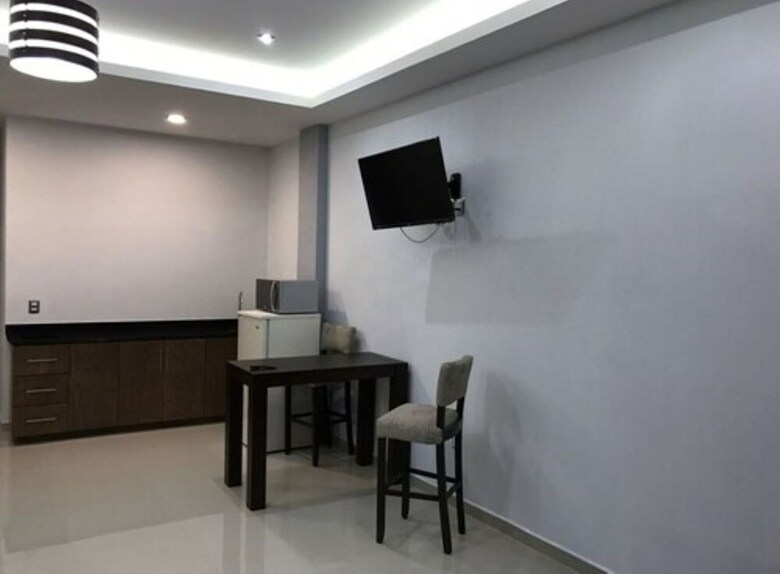 Aparthotel Suites La Gloria