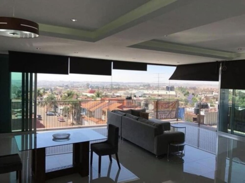 Aparthotel Suites La Gloria