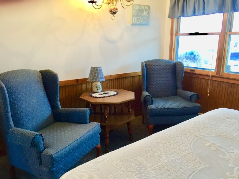 Moody's Motel & Cottages