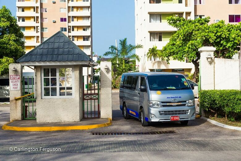 Apartamentos Sky Blue Beach Studio At Turtle Towers