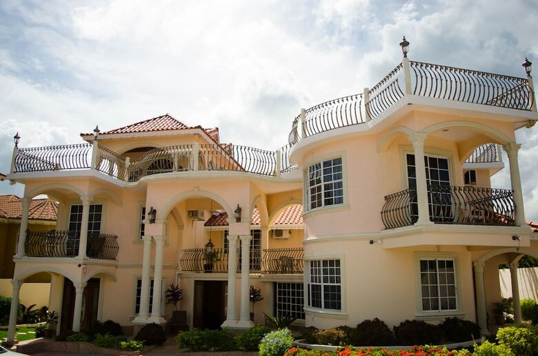 Villa Colors Hideaway Estate