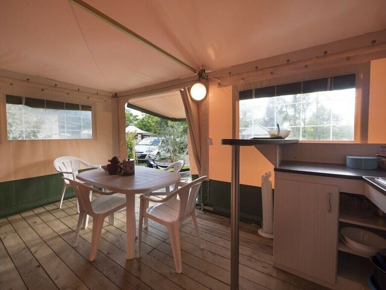 Camping L'apam�e