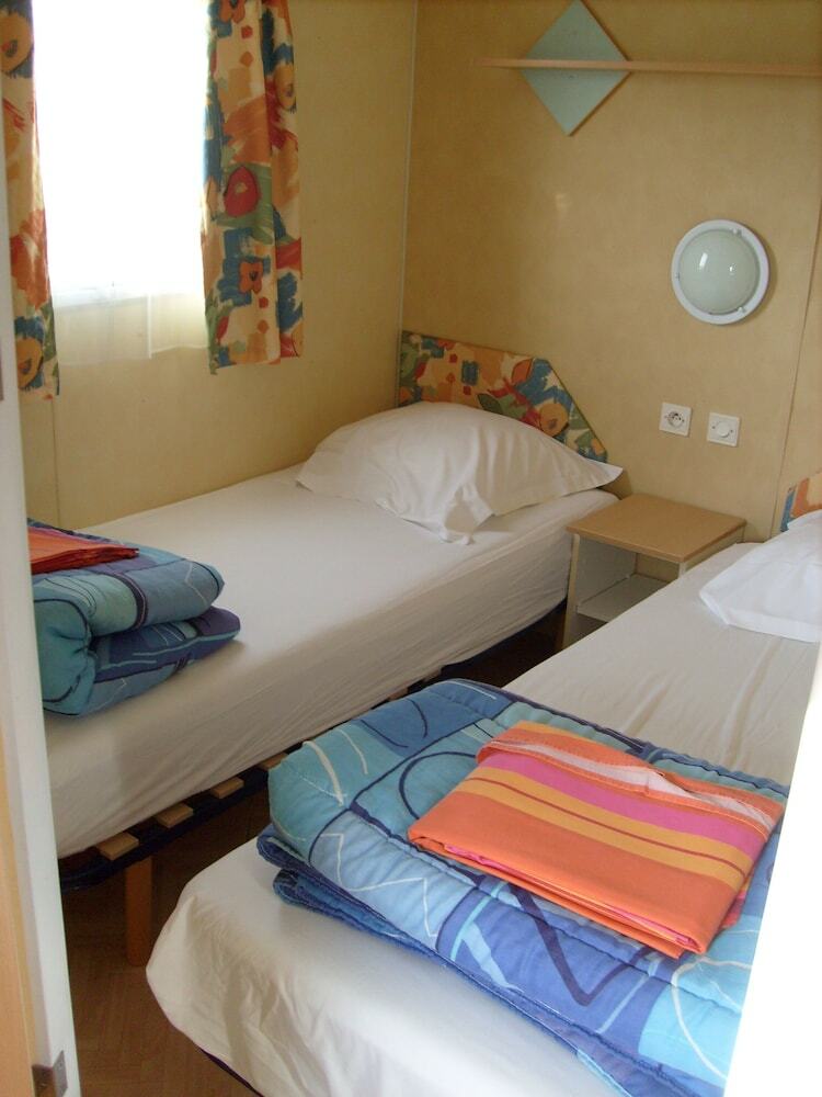Camping L'apam�e