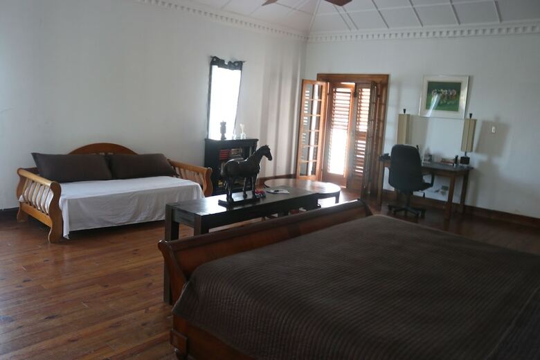 Villa Mohagany House