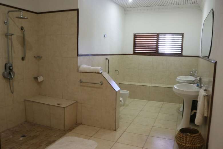 Villa Mohagany House
