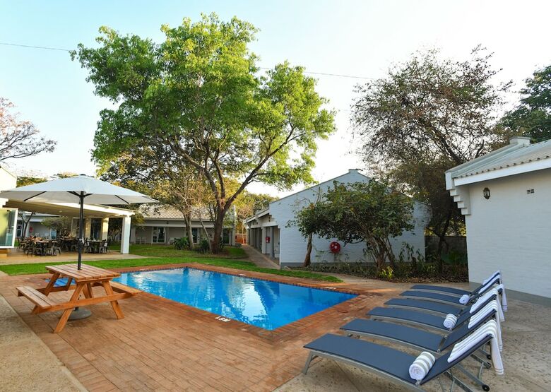 Posada Phezulu Lodge