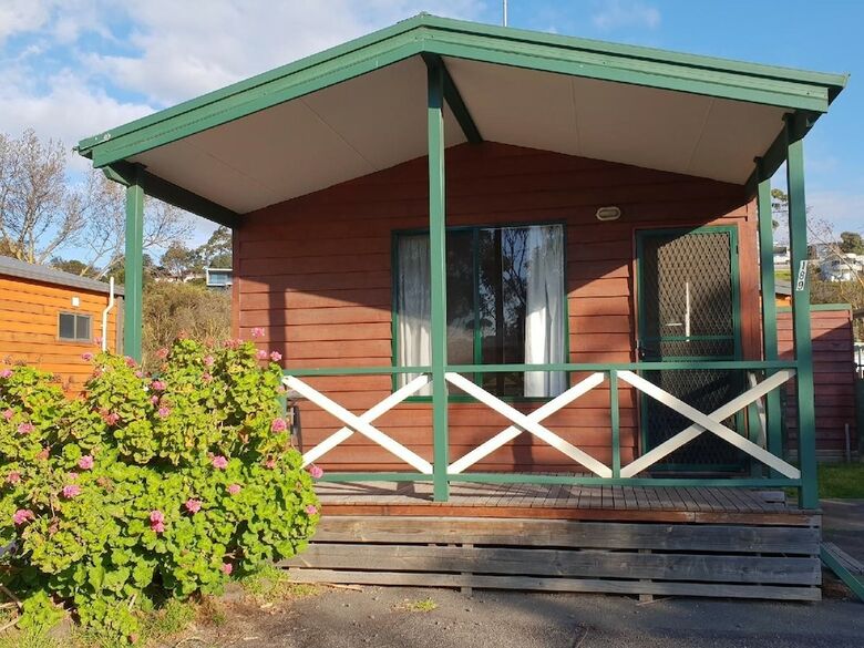 Cabana Riverglen Holiday Park