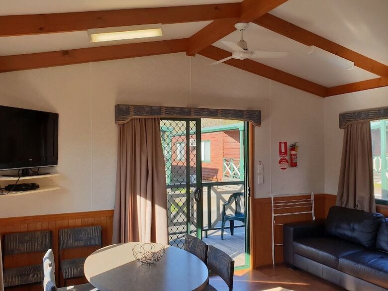 Cabana Riverglen Holiday Park