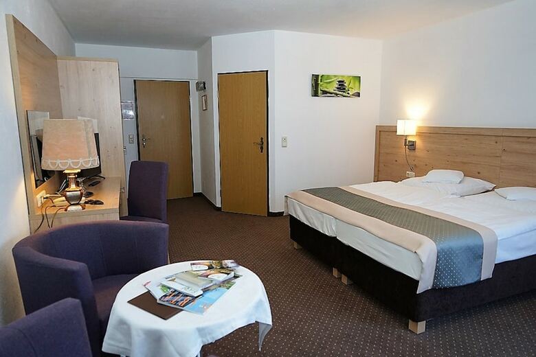 Land Gut Hotel Zum Alten Forsthaus