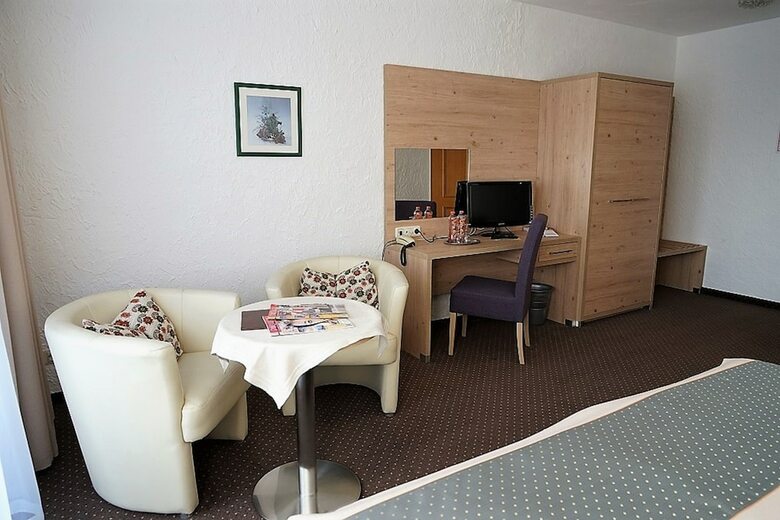 Land Gut Hotel Zum Alten Forsthaus